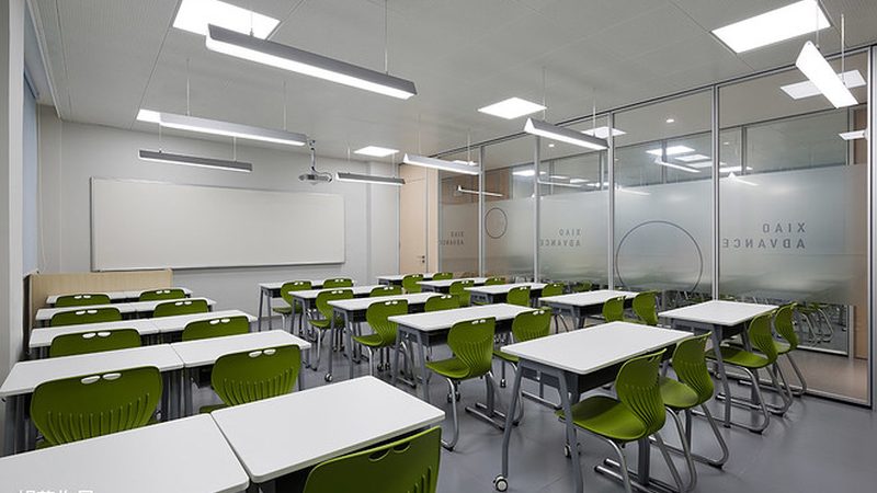 管理培训教材根据其内容、形式和适用对象，大致可以分为以下几类：