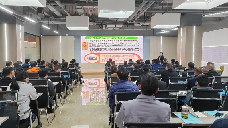 叉车培训：厂家直招安装服务背后的行业逻辑