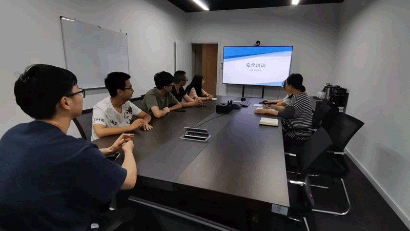 报名成人教育机构的第一步是了解整个流程。通常，报名流程包括以下几个环节：